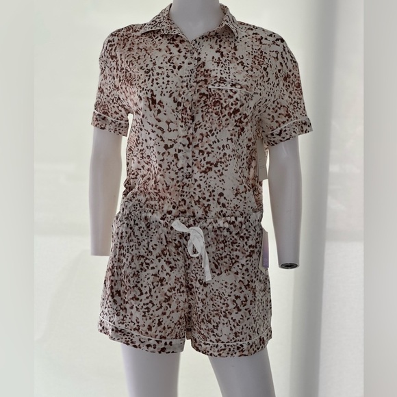Animal print 2 piece Pajamas  top is XS, bottom is S pockets soft lounge … - Picture 1 of 7